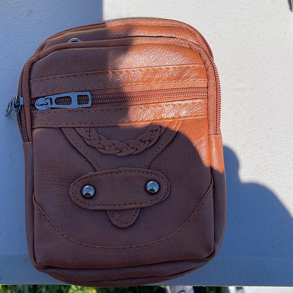 Small crossbody